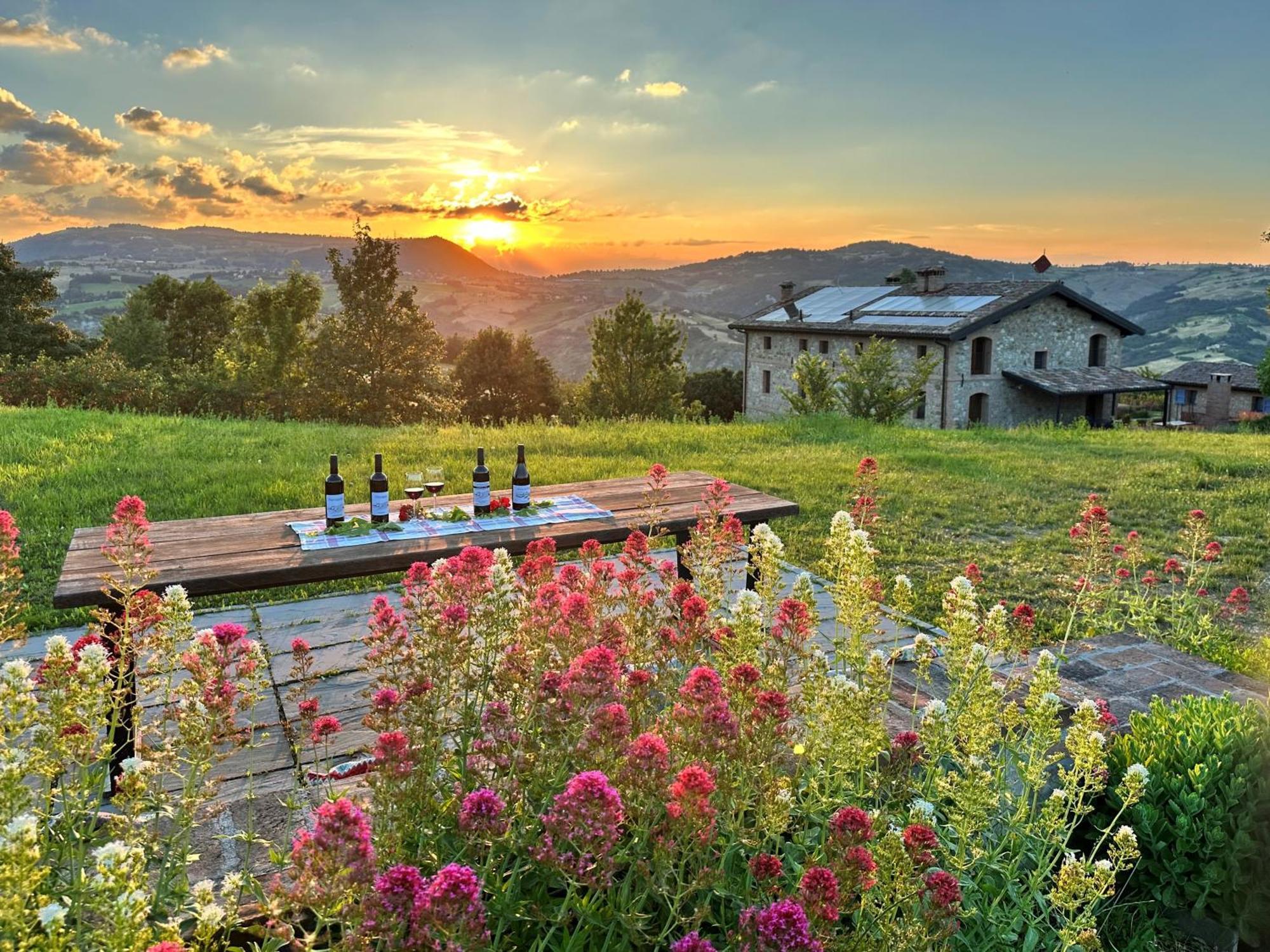 Agriturismo Podere Prasiano Marano sul Panaro Luaran gambar
